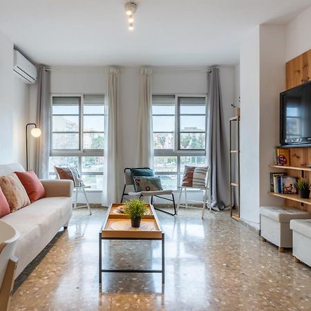 Claveles Apartment By Bossh! Apartments Malaga Ngoại thất bức ảnh