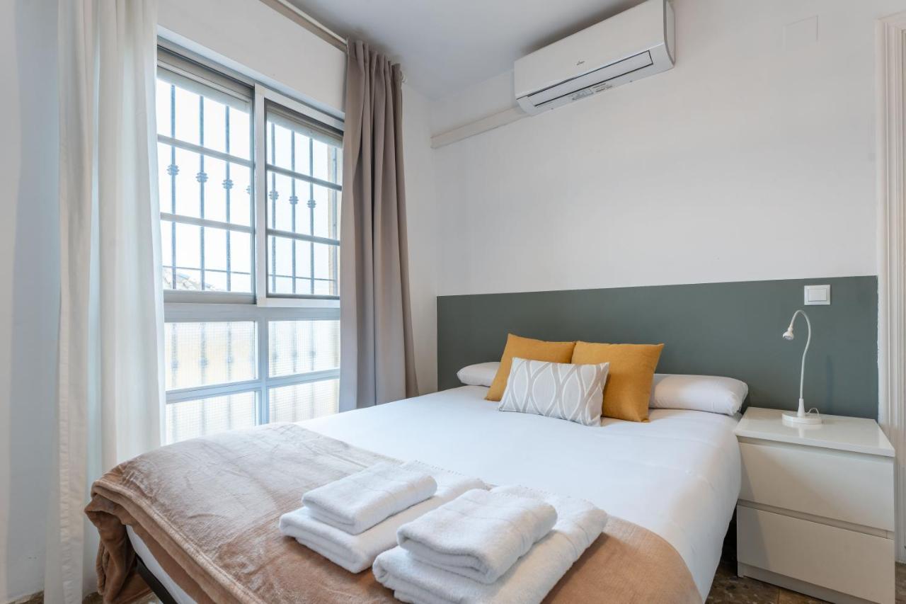 Claveles Apartment By Bossh! Apartments Malaga Ngoại thất bức ảnh