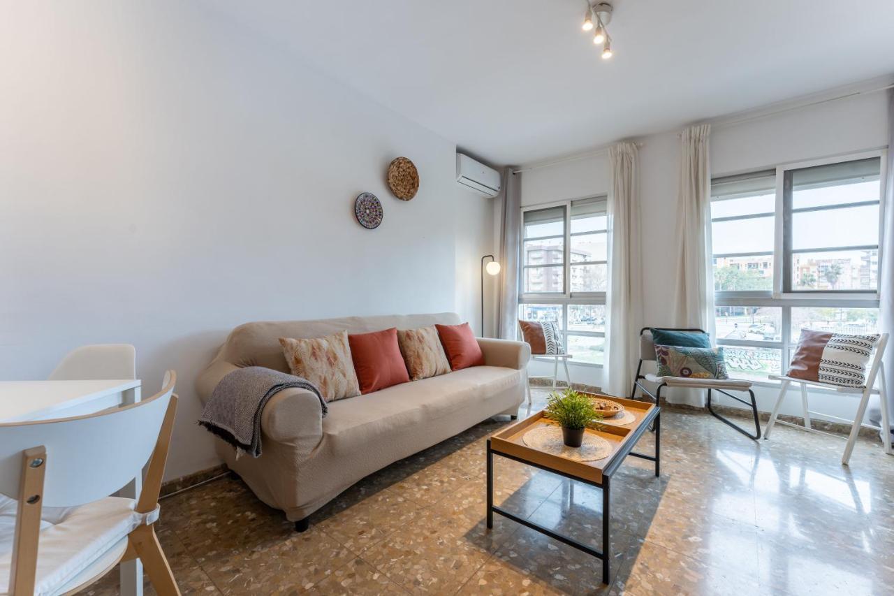 Claveles Apartment By Bossh! Apartments Malaga Ngoại thất bức ảnh