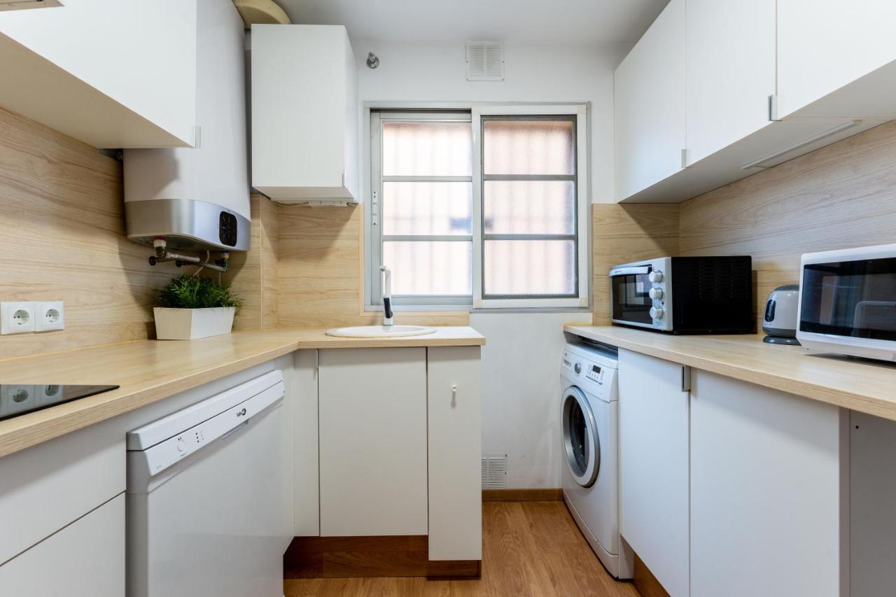 Claveles Apartment By Bossh! Apartments Malaga Ngoại thất bức ảnh