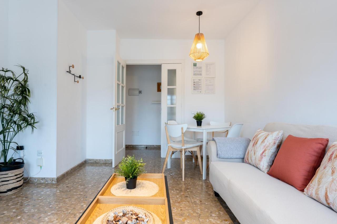 Claveles Apartment By Bossh! Apartments Malaga Ngoại thất bức ảnh